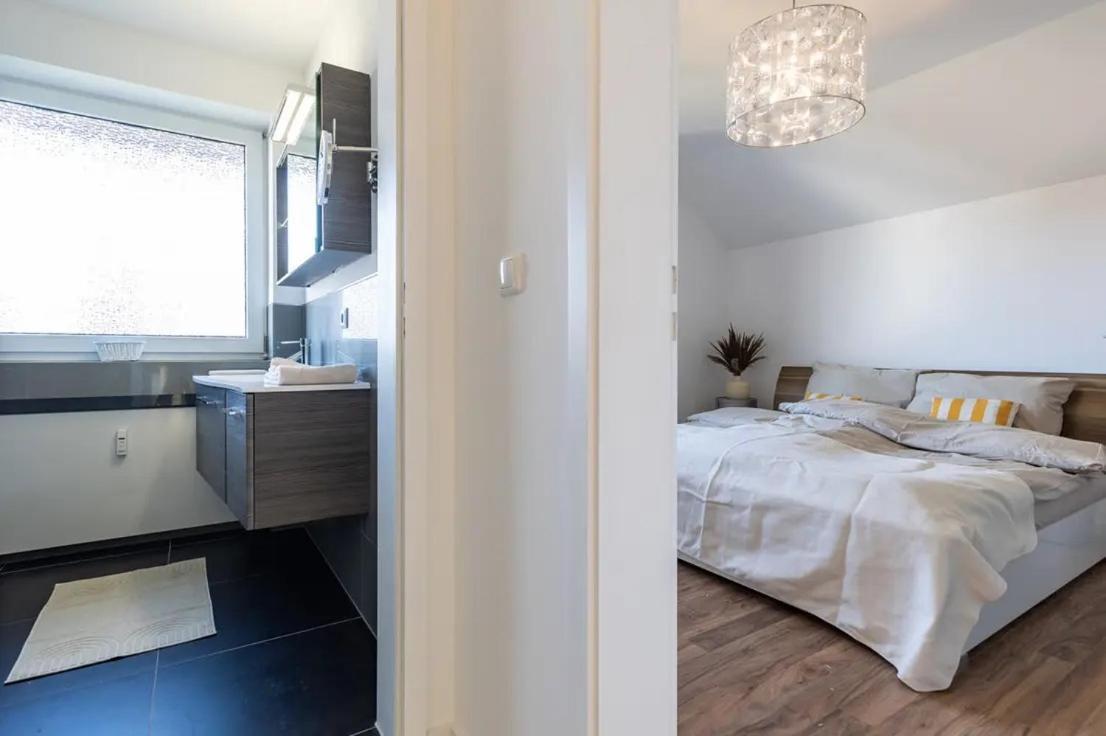 Apartment Ostseeparadies Mit Garten, 3 Zimmer, Strandnah *